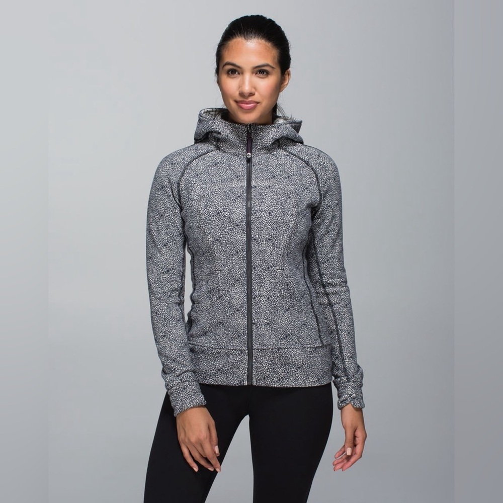 Lululemon Scuba Hoodie II
Plush Petal Deep Coal Ghost / Deep Coal